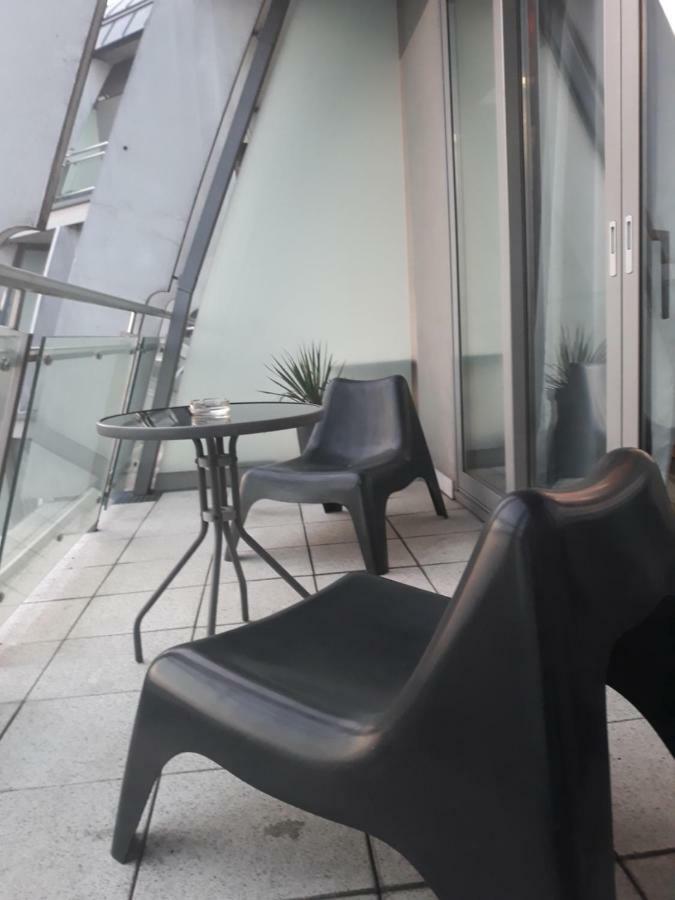 Apartament Onyx Poznań Extérieur photo